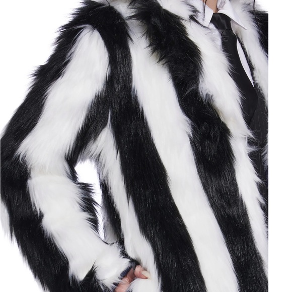 Brand new sold out online Beetlejuice, Black/white fake for last one - Picture 10 of 10